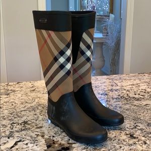 Womens Burberry Clemence Rain Boots 